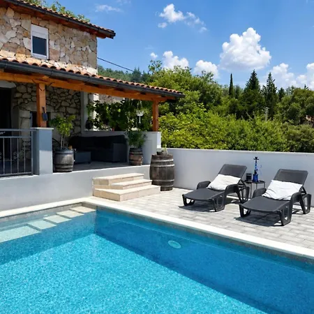 Vikendica Vintage House With Pool *